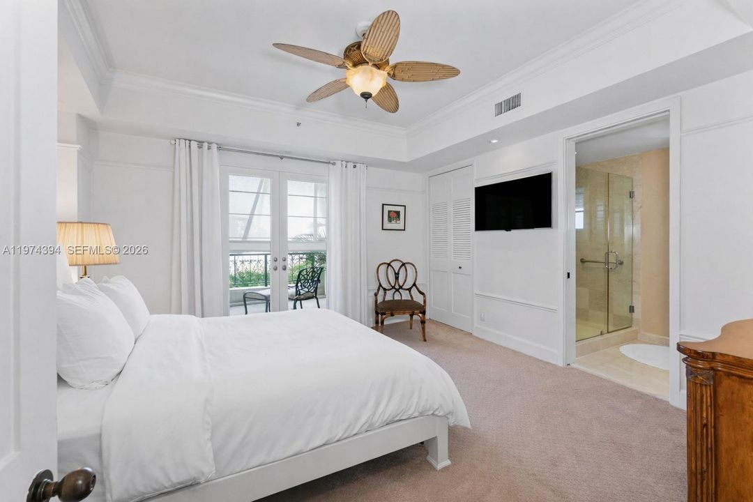 For Sale: $5,775,000 (3 beds, 3 baths, 2740 Square Feet)