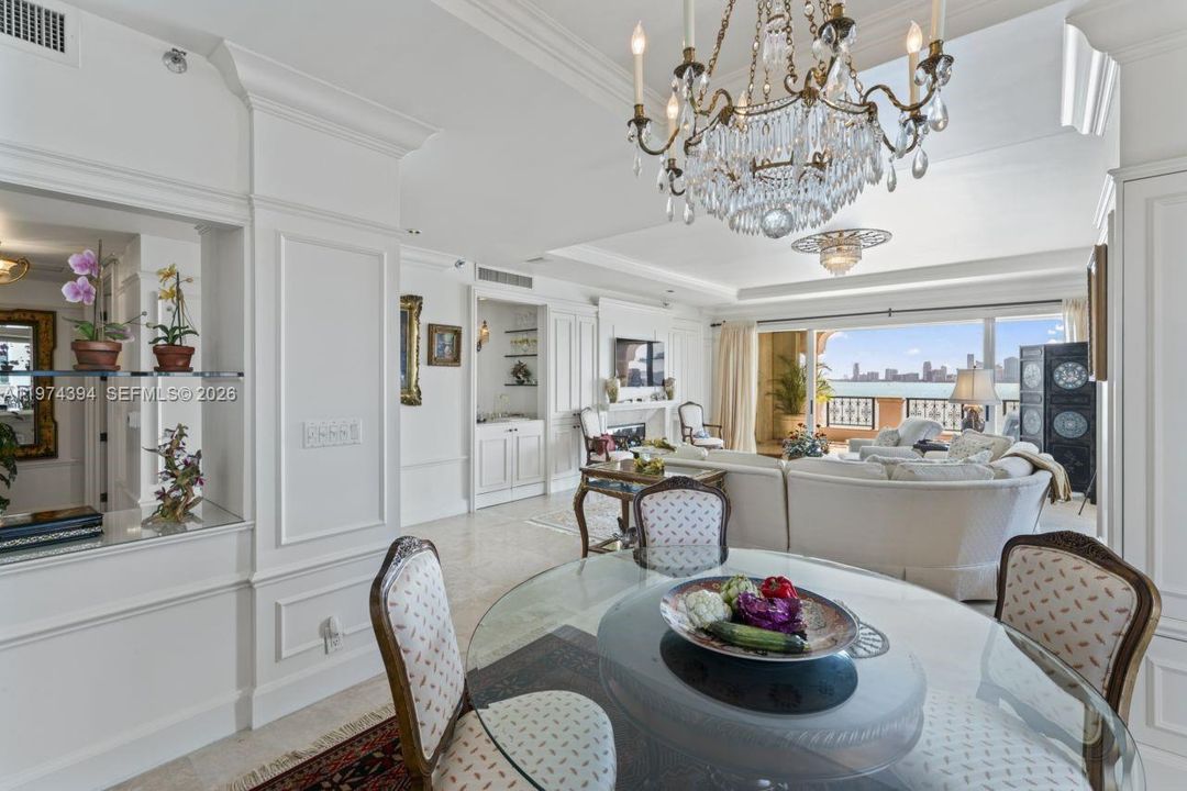 For Sale: $5,775,000 (3 beds, 3 baths, 2740 Square Feet)