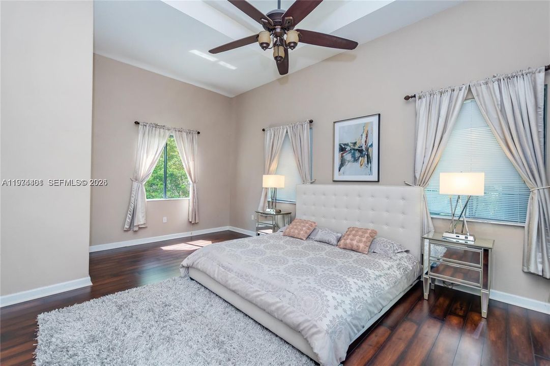 Active With Contract: $5,000 (4 beds, 3 baths, 2552 Square Feet)