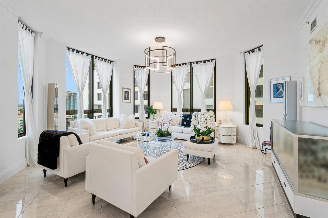Spacious Corner Living Room