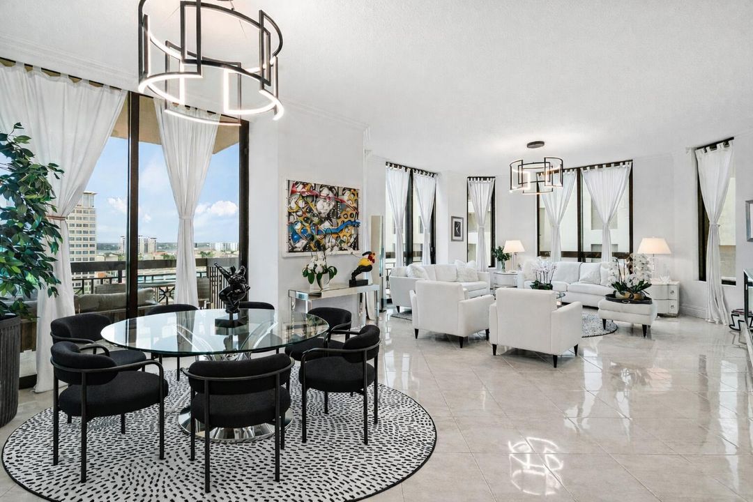 Open Bright Modern Design