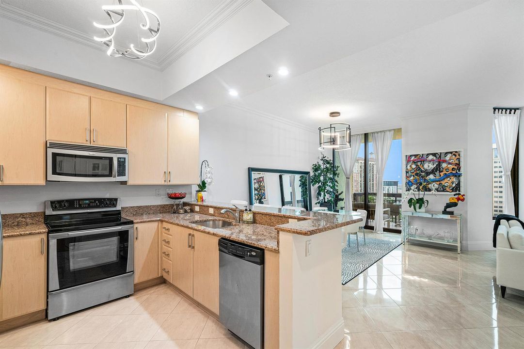 Open Large Kitchen