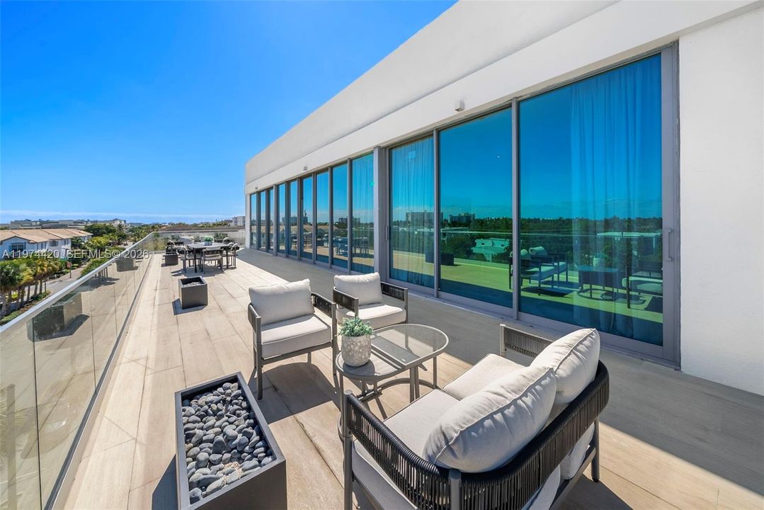 For Sale: $2,495,000 (3 beds, 3 baths, 0 Square Feet)