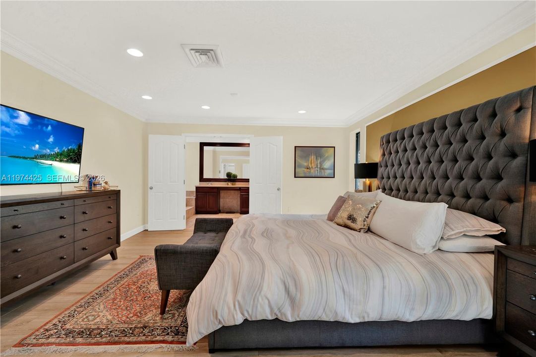 Recently Sold: $1,800,000 (4 beds, 3 baths, 3319 Square Feet)