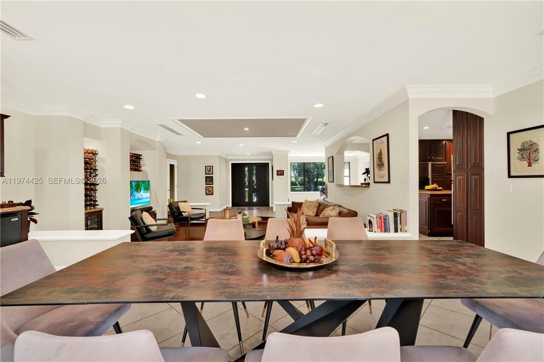 Recently Sold: $1,800,000 (4 beds, 3 baths, 3319 Square Feet)