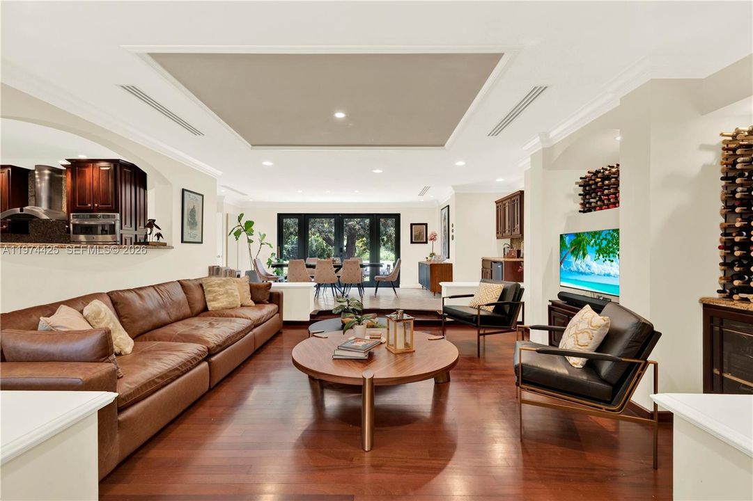 Recently Sold: $1,800,000 (4 beds, 3 baths, 3319 Square Feet)