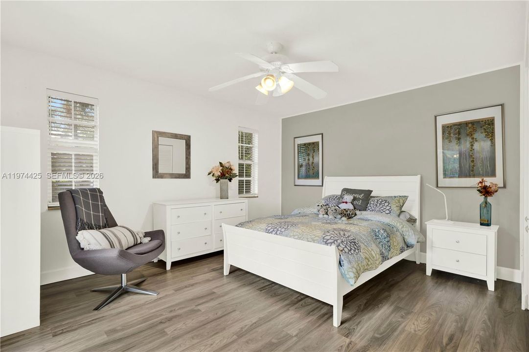 Recently Sold: $1,800,000 (4 beds, 3 baths, 3319 Square Feet)