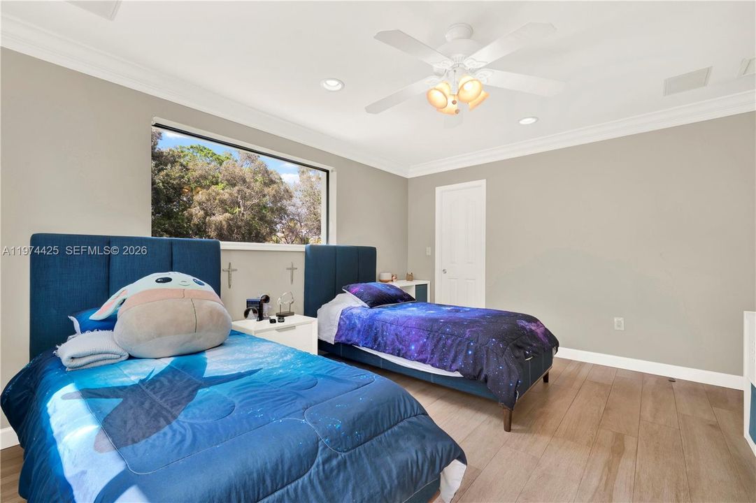 Recently Sold: $1,800,000 (4 beds, 3 baths, 3319 Square Feet)