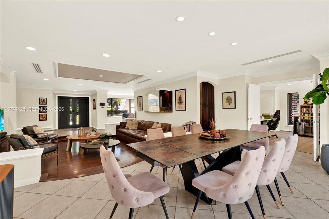 Recently Sold: $1,800,000 (4 beds, 3 baths, 3319 Square Feet)