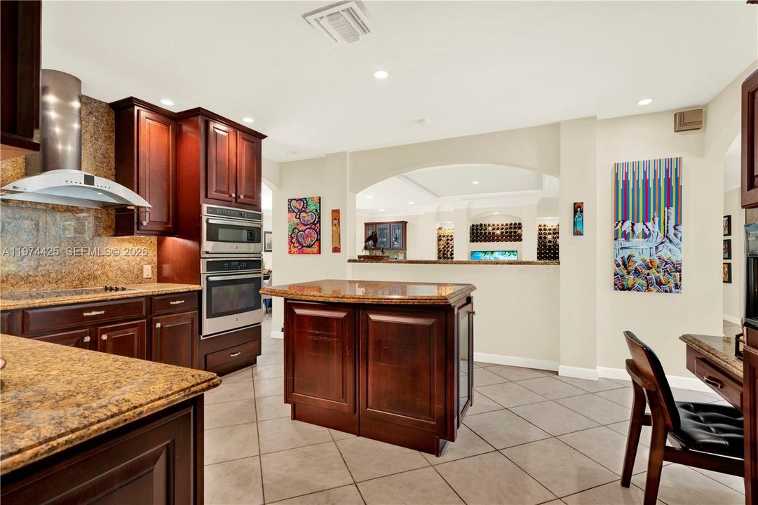 Recently Sold: $1,800,000 (4 beds, 3 baths, 3319 Square Feet)