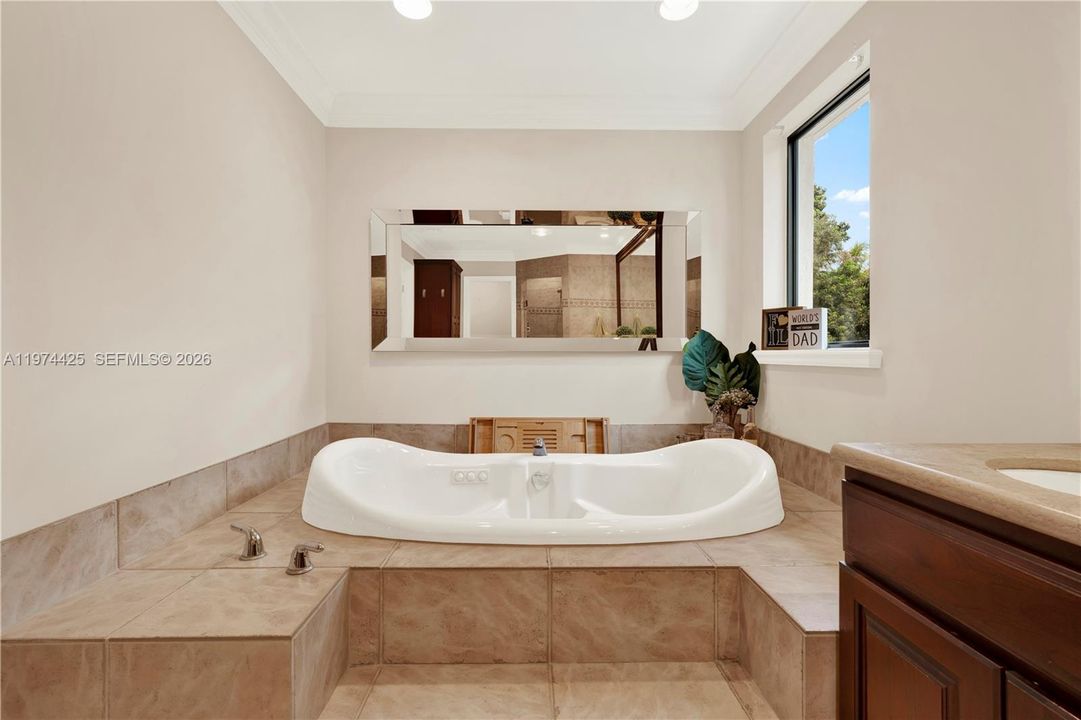 Recently Sold: $1,800,000 (4 beds, 3 baths, 3319 Square Feet)