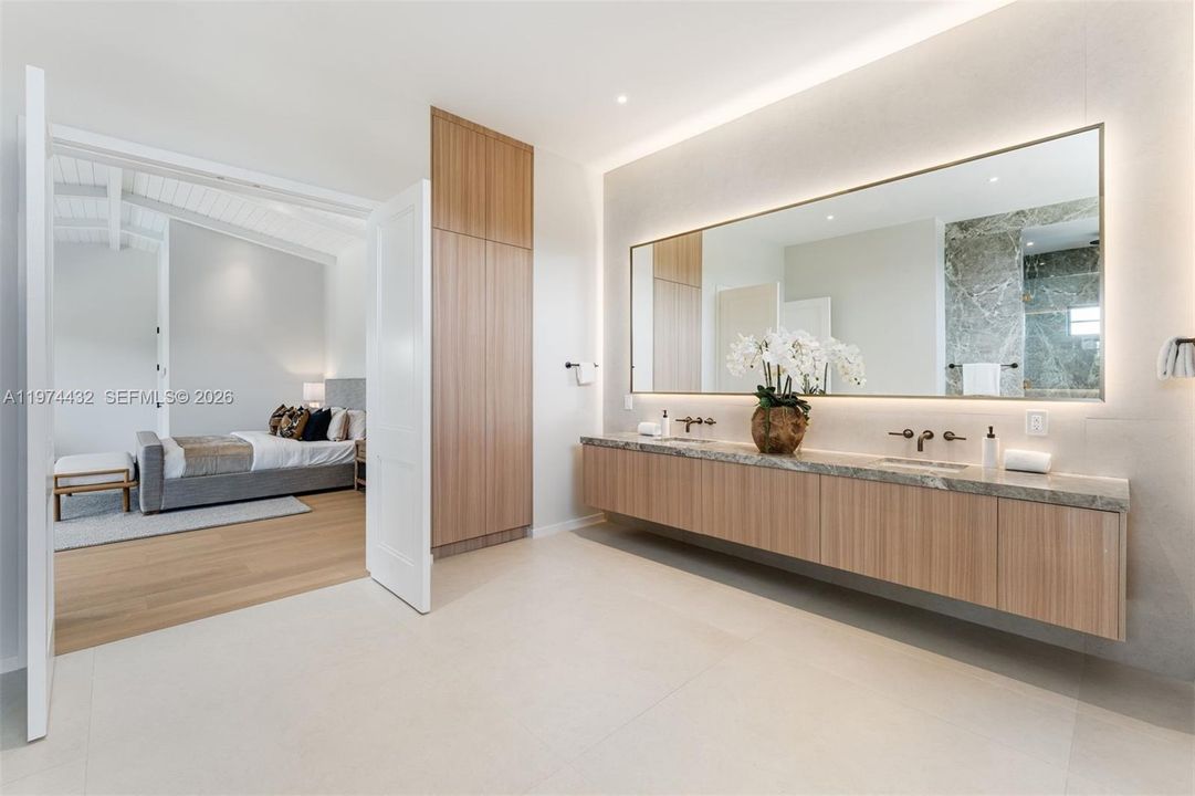 En Venta: $5,150,000 (6 camas, 6 baños, 4822 Pies cuadrados)