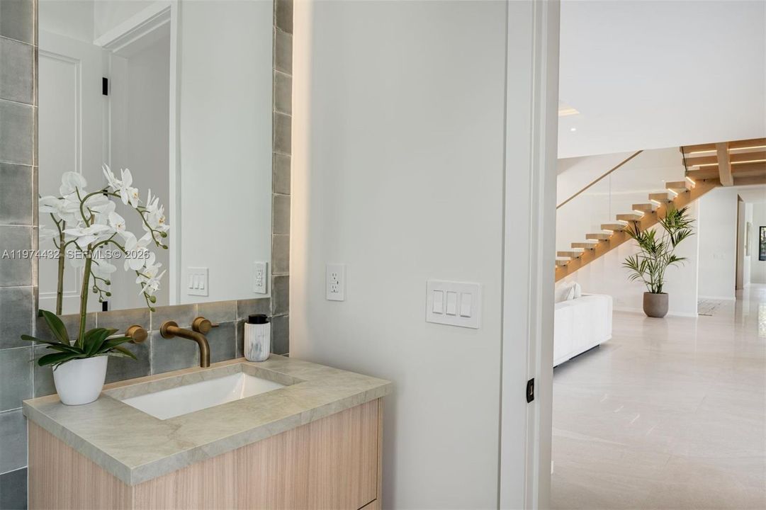 En Venta: $5,150,000 (6 camas, 6 baños, 4822 Pies cuadrados)