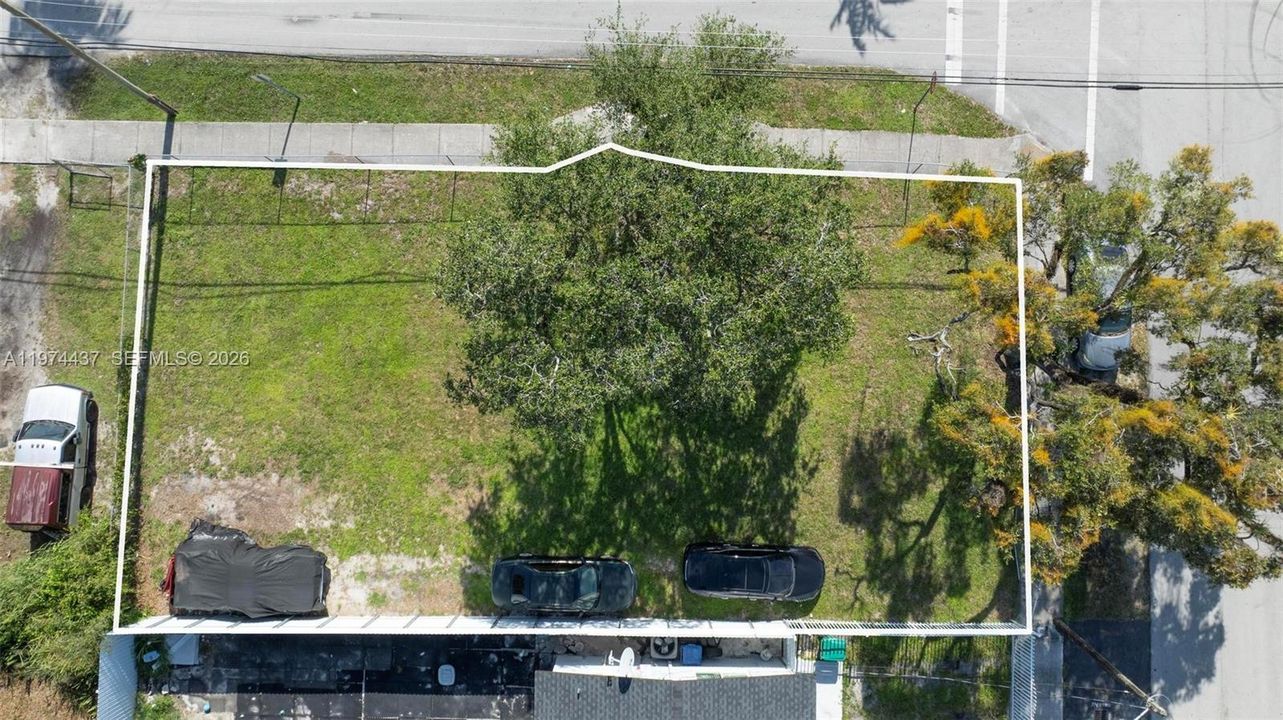 En Venta: $200,000 (0.11 acres)