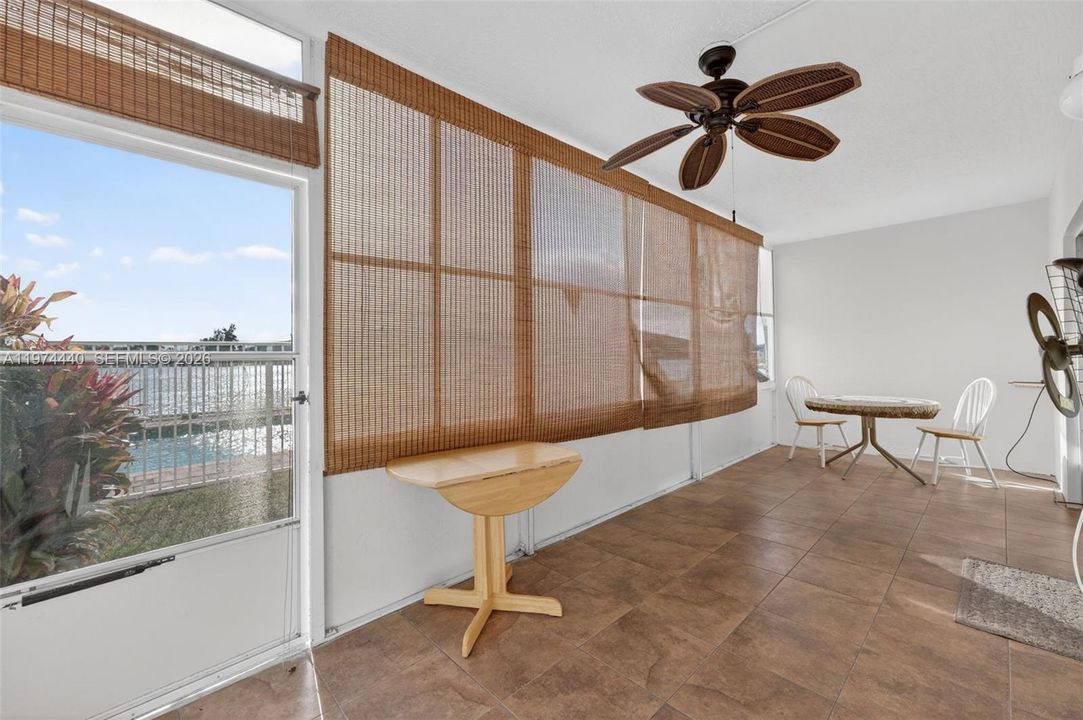 Active With Contract: $249,750 (3 beds, 2 baths, 1311 Square Feet)