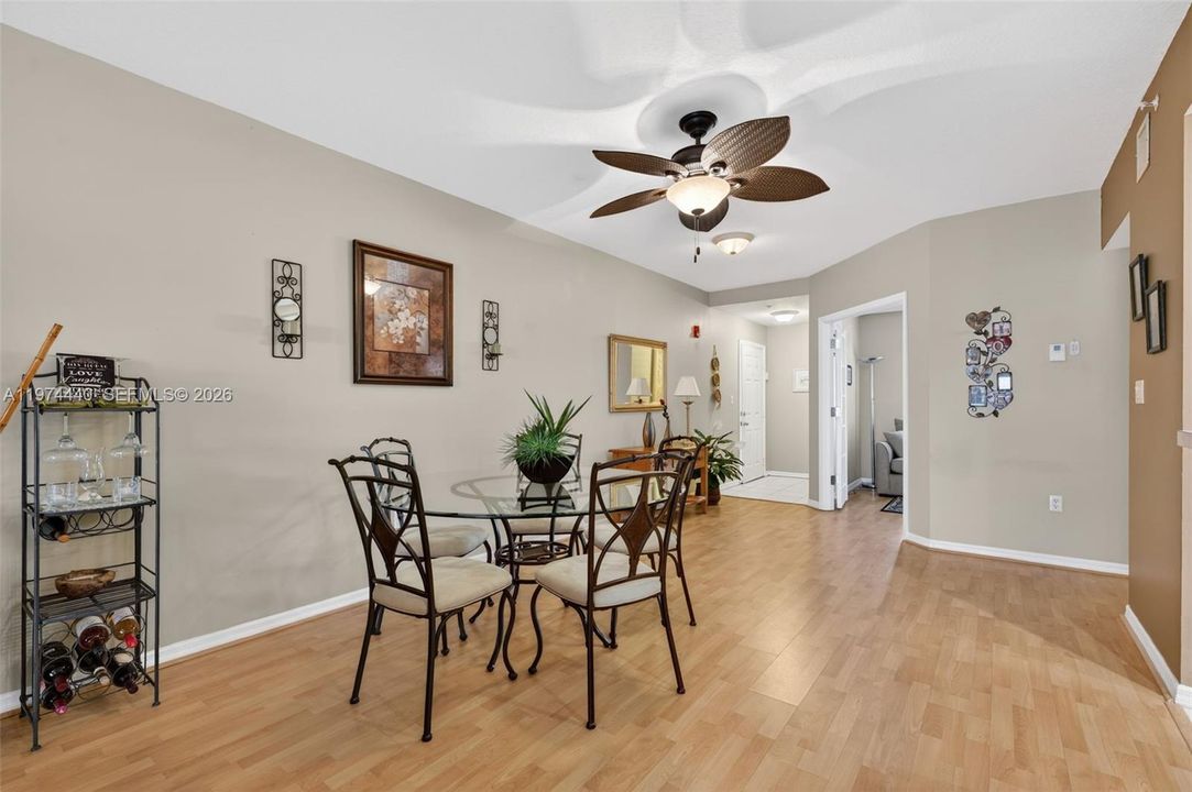 Active With Contract: $249,750 (3 beds, 2 baths, 1311 Square Feet)