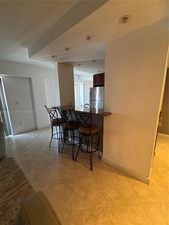 Active With Contract: $4,200 (2 beds, 2 baths, 1123 Square Feet)