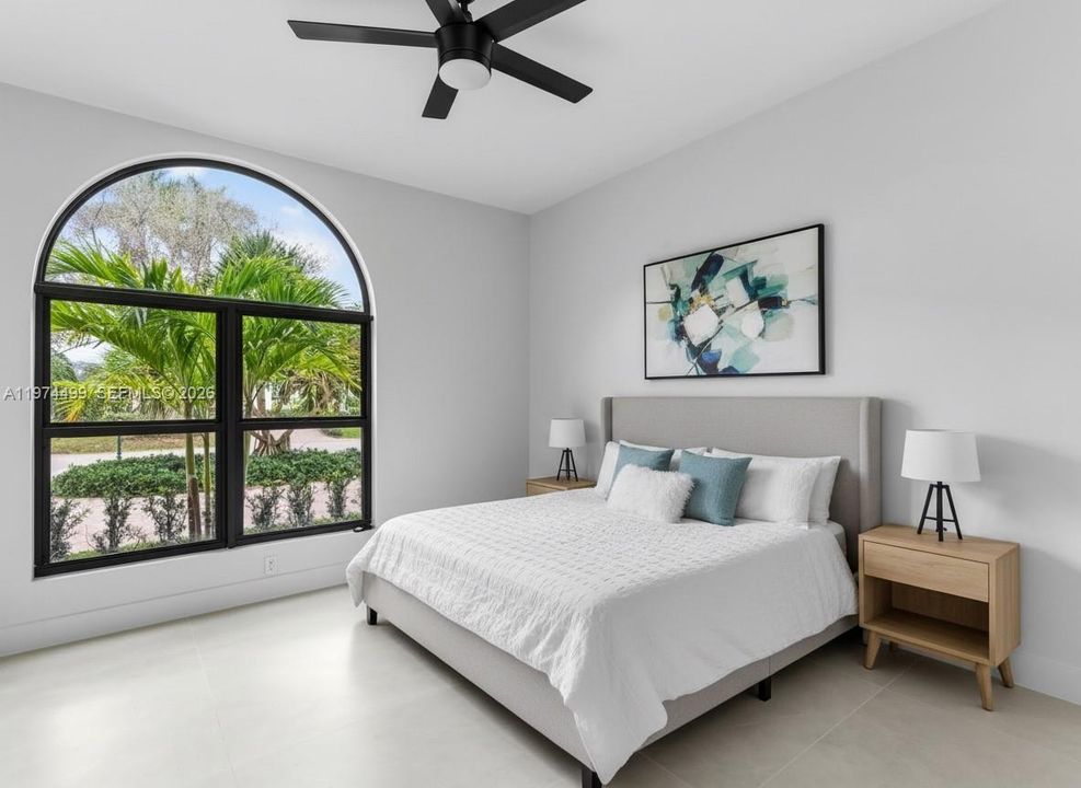 RENDERING WITH QUEEN BED