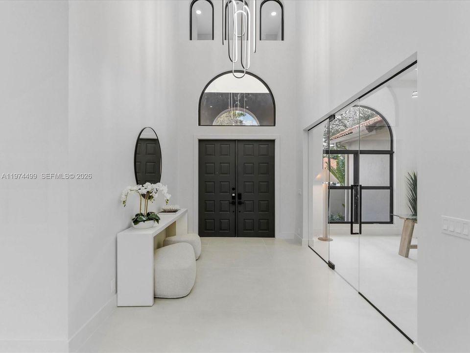Activo con contrato: $2,950,000 (5 camas, 6 baños, 5071 Pies cuadrados)