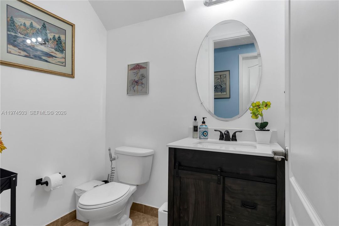 На продажу: $419,000 (3 спален, 2 ванн, 1806 Квадратных фут)