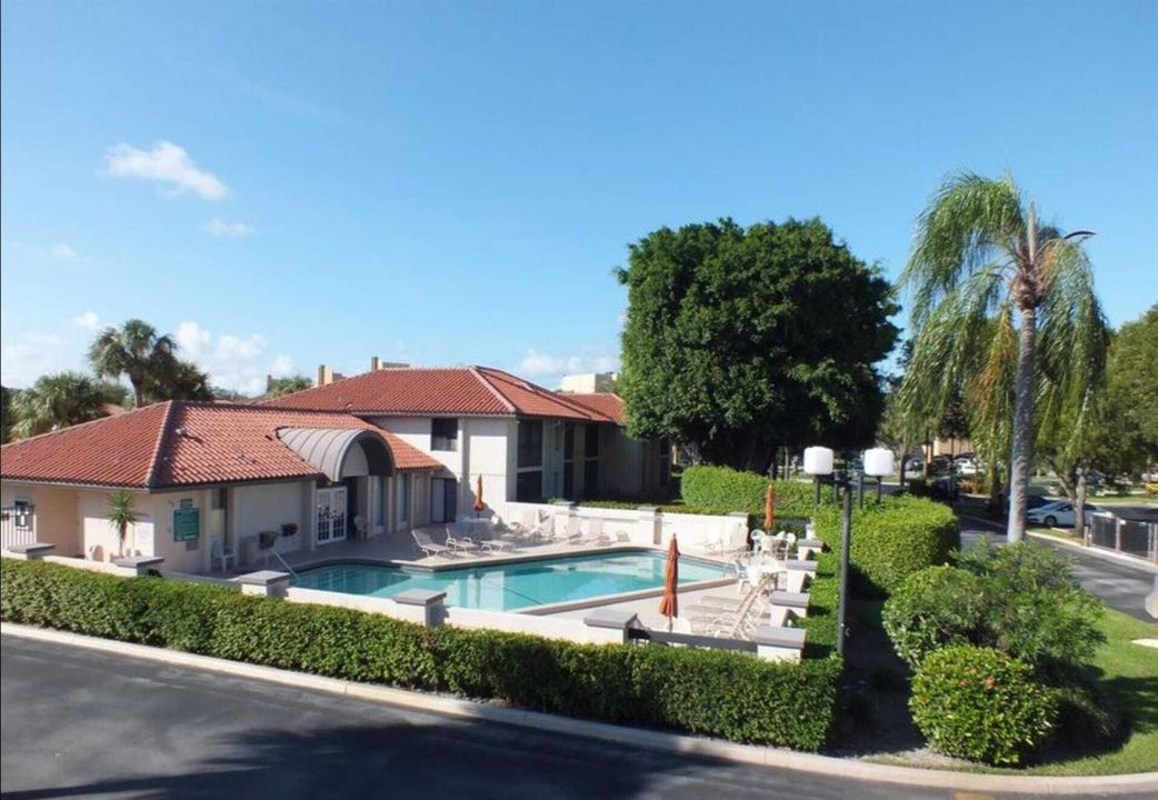 Club House & Pool