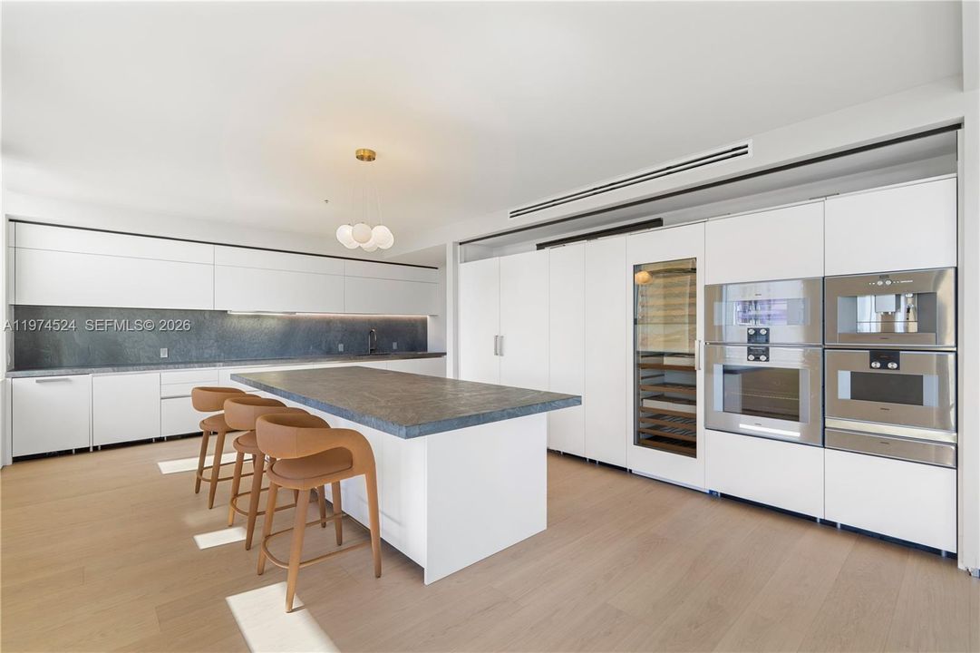 For Sale: $36,000,000 (7 beds, 7 baths, 9826 Square Feet)