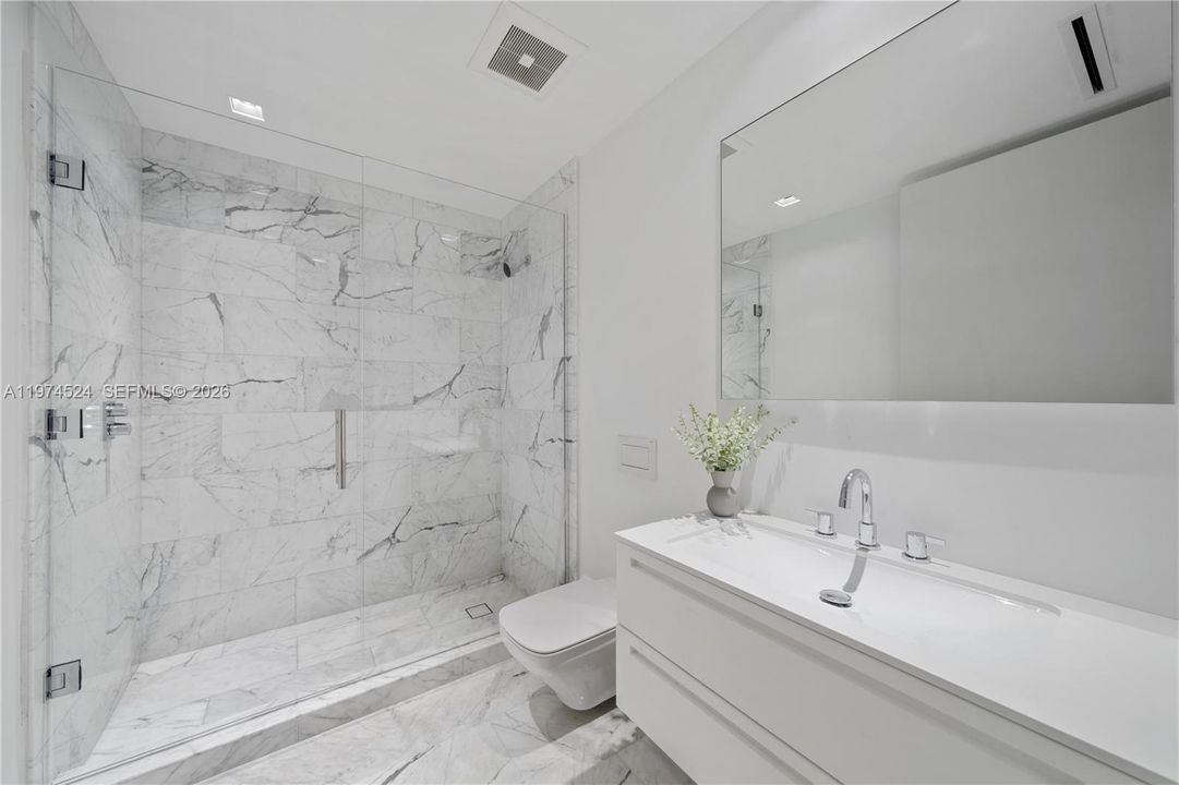 For Sale: $36,000,000 (7 beds, 7 baths, 9826 Square Feet)