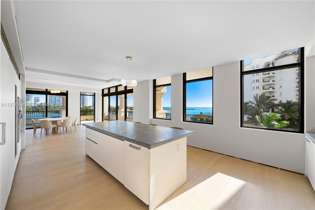 For Sale: $36,000,000 (7 beds, 7 baths, 9826 Square Feet)