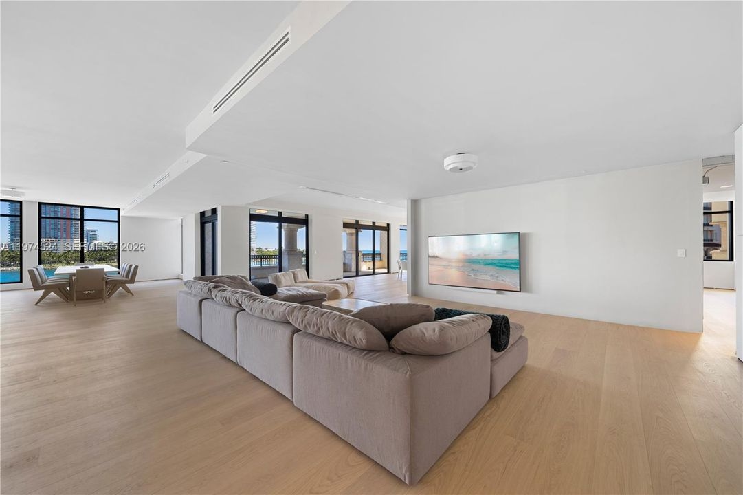For Sale: $36,000,000 (7 beds, 7 baths, 9826 Square Feet)