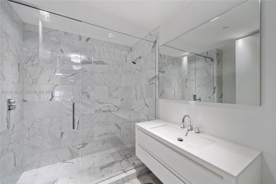 For Sale: $36,000,000 (7 beds, 7 baths, 9826 Square Feet)