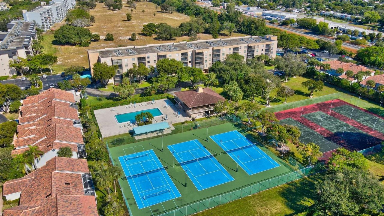 Pickleball Courts