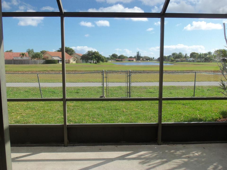 Screen patio