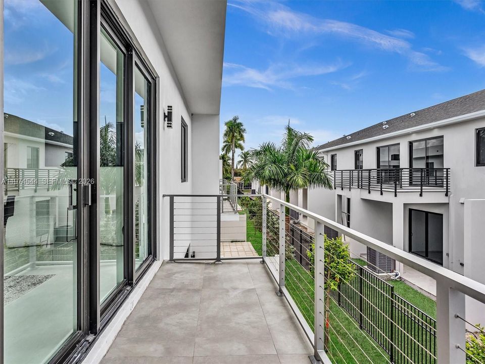 For Sale: $1,100,000 (3 beds, 2 baths, 2060 Square Feet)
