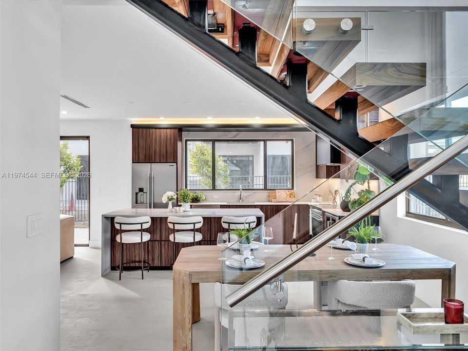 For Sale: $1,100,000 (3 beds, 2 baths, 2060 Square Feet)