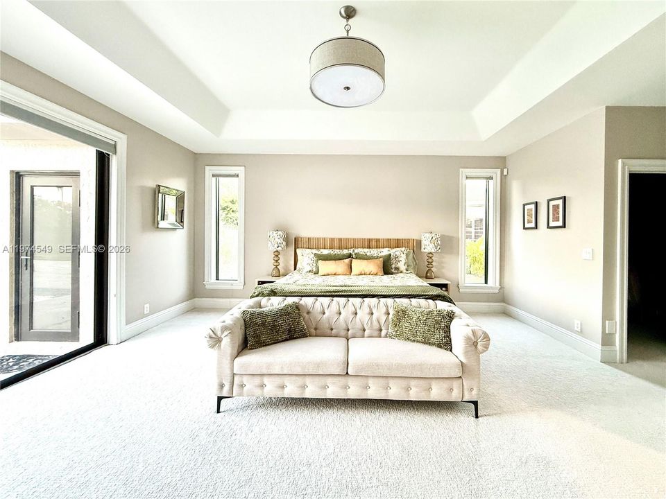 For Rent: $15,000 (7 beds, 4 baths, 3933 Square Feet)