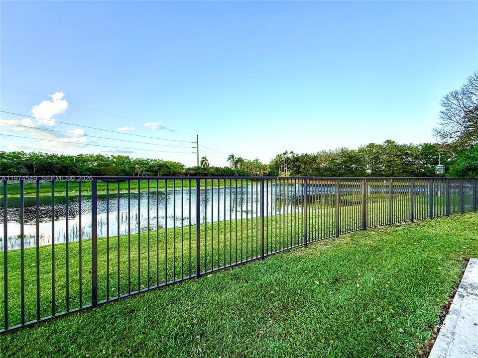 For Rent: $15,000 (7 beds, 4 baths, 3933 Square Feet)