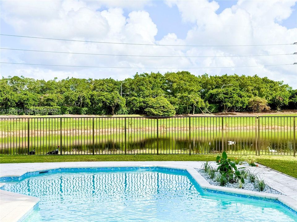 For Rent: $15,000 (7 beds, 4 baths, 3933 Square Feet)