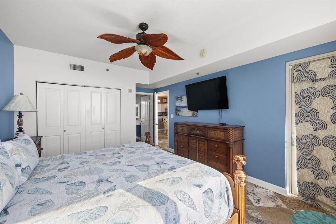 22-web-or-mls-9900 S Thomas Dr 2331 -22