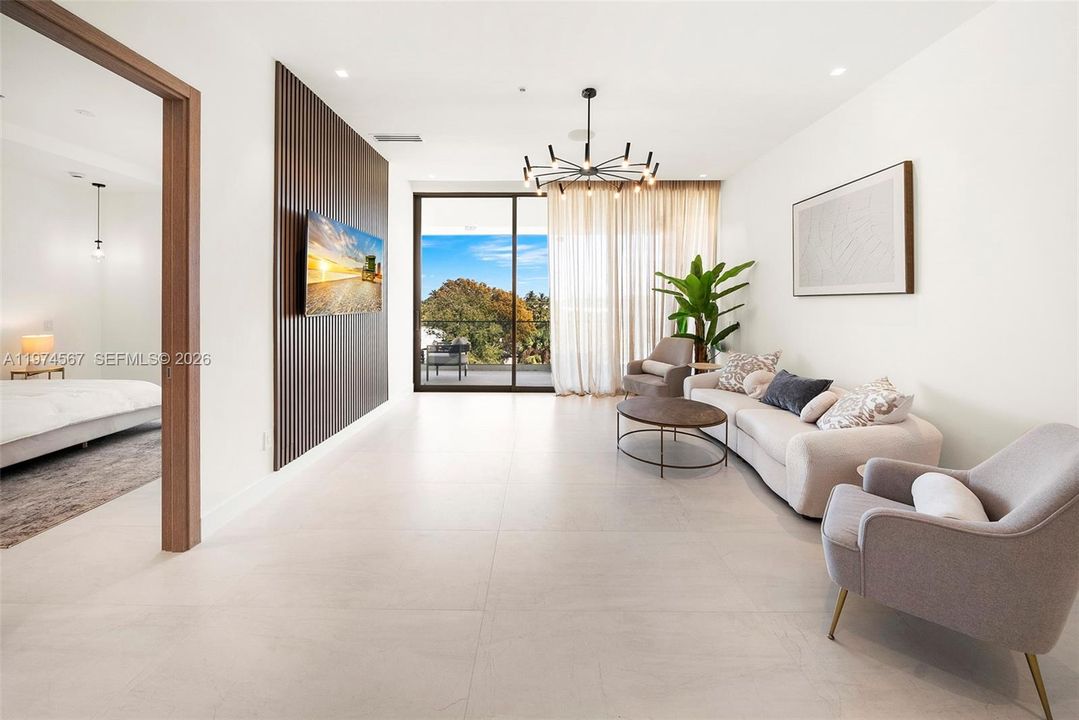 На продажу: $1,395,000 (2 спален, 2 ванн, 0 Квадратных фут)