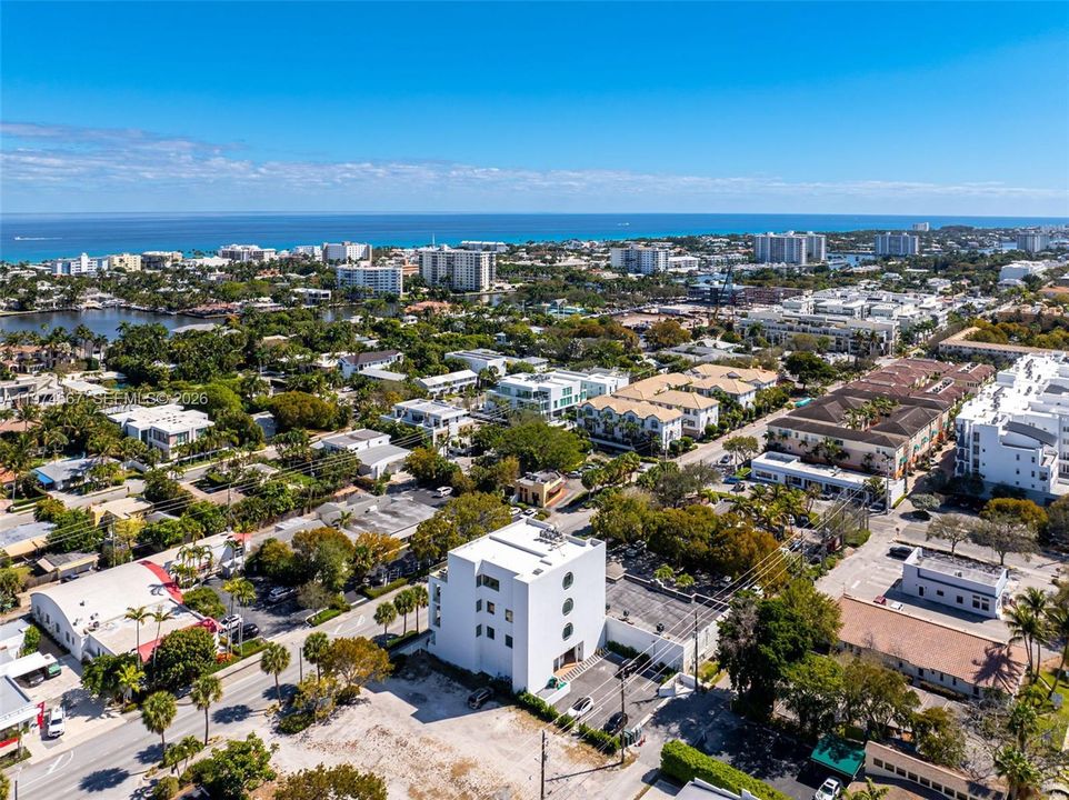 На продажу: $1,395,000 (2 спален, 2 ванн, 0 Квадратных фут)