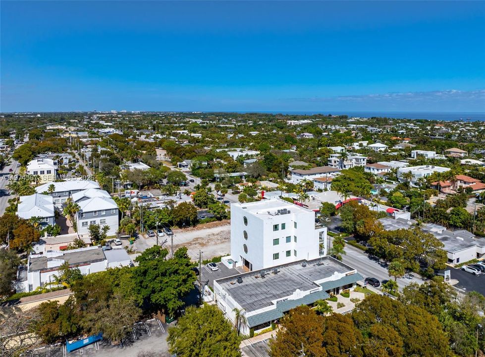 На продажу: $1,395,000 (2 спален, 2 ванн, 0 Квадратных фут)