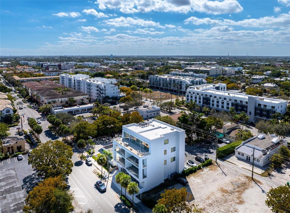 На продажу: $1,395,000 (2 спален, 2 ванн, 0 Квадратных фут)