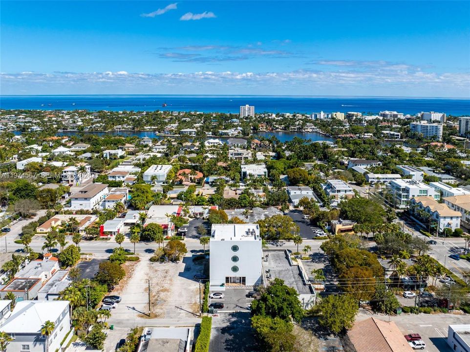 На продажу: $1,395,000 (2 спален, 2 ванн, 0 Квадратных фут)