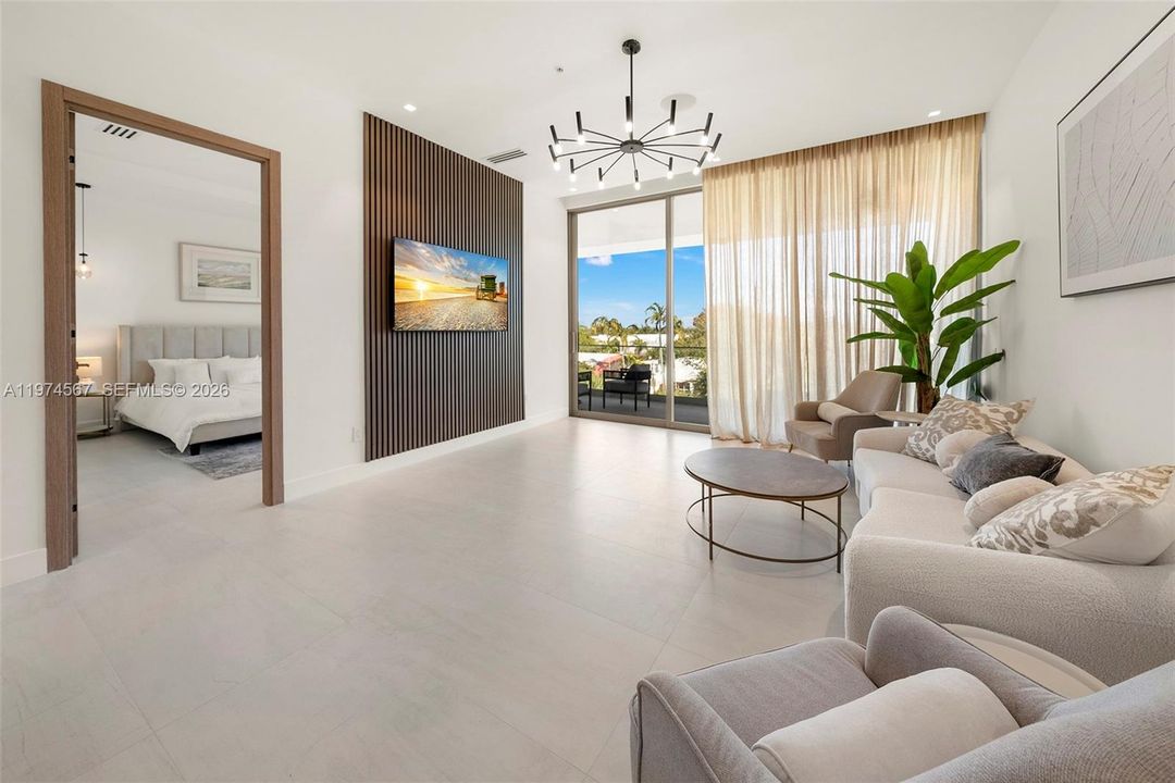 На продажу: $1,395,000 (2 спален, 2 ванн, 0 Квадратных фут)