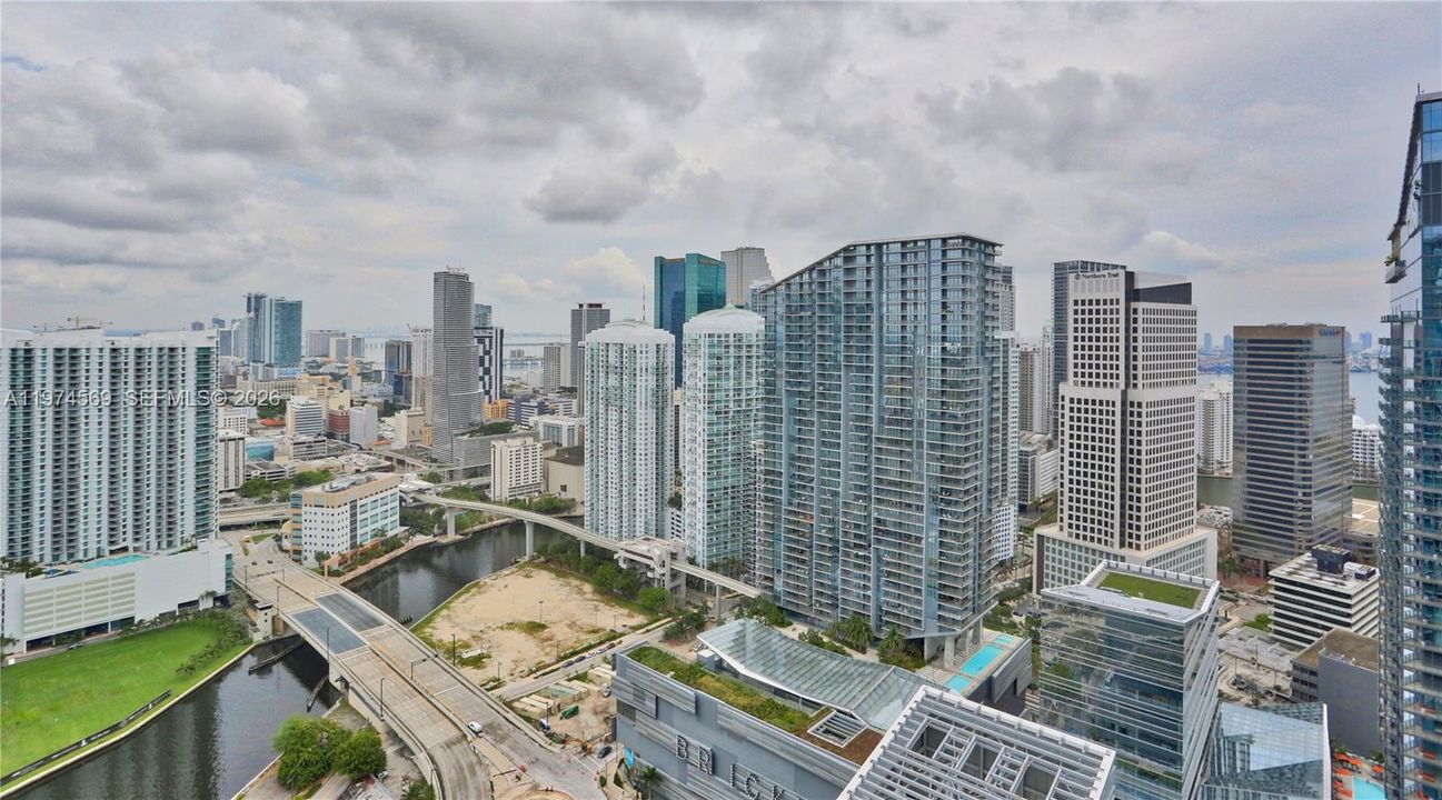 For Sale: $1,150,000 (2 beds, 2 baths, 1206 Square Feet)