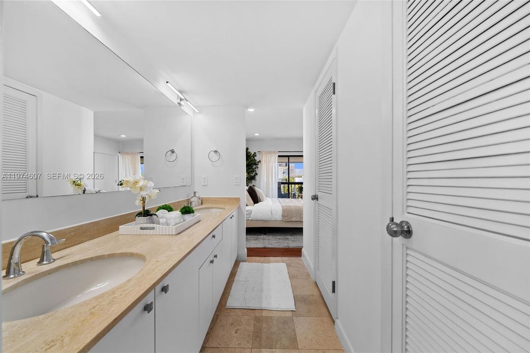 For Sale: $1,140,000 (3 beds, 3 baths, 1852 Square Feet)