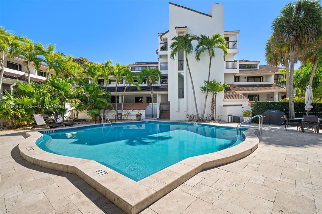 For Sale: $1,140,000 (3 beds, 3 baths, 1852 Square Feet)