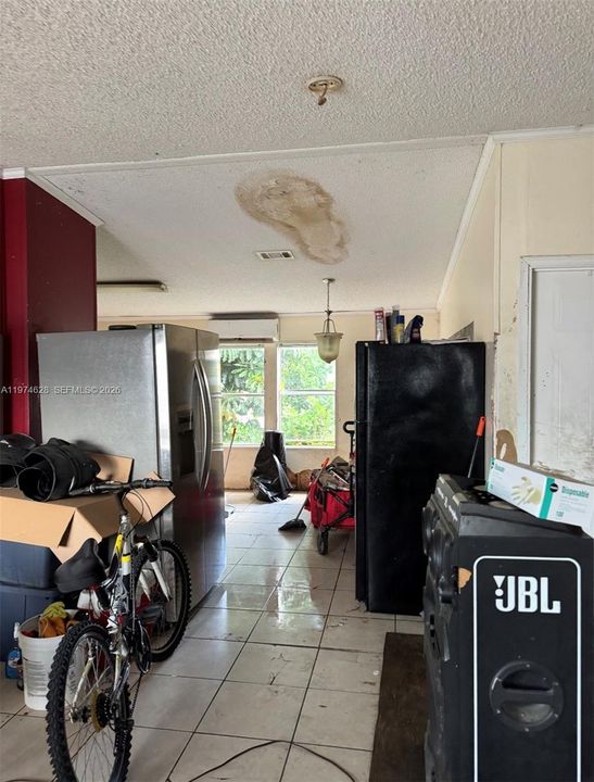 For Sale: $180,000 (4 beds, 2 baths, 1456 Square Feet)