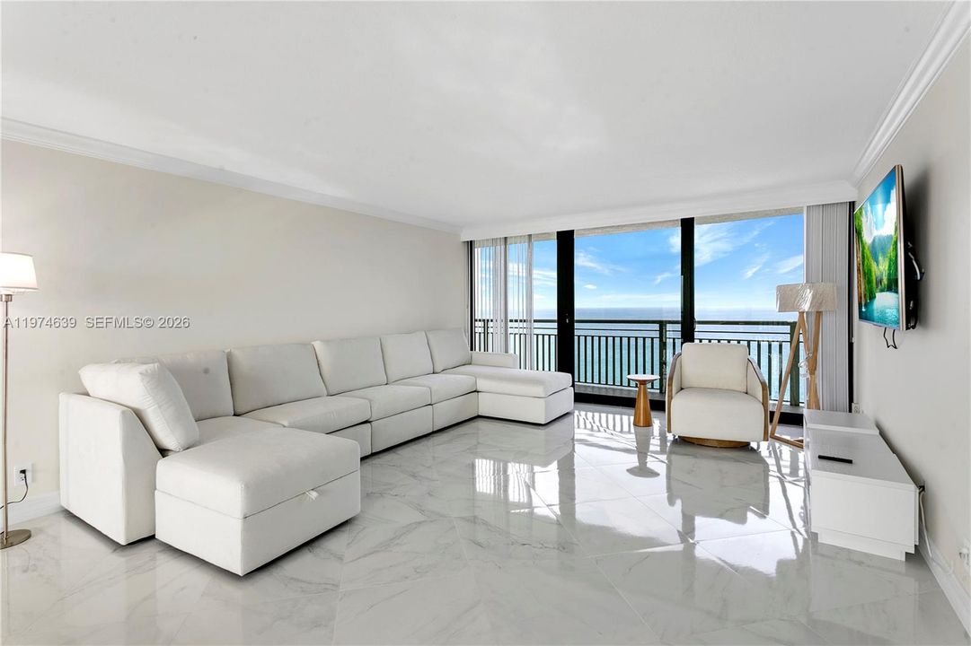 Recently Rented: $6,500 (2 beds, 2 baths, 1524 Square Feet)