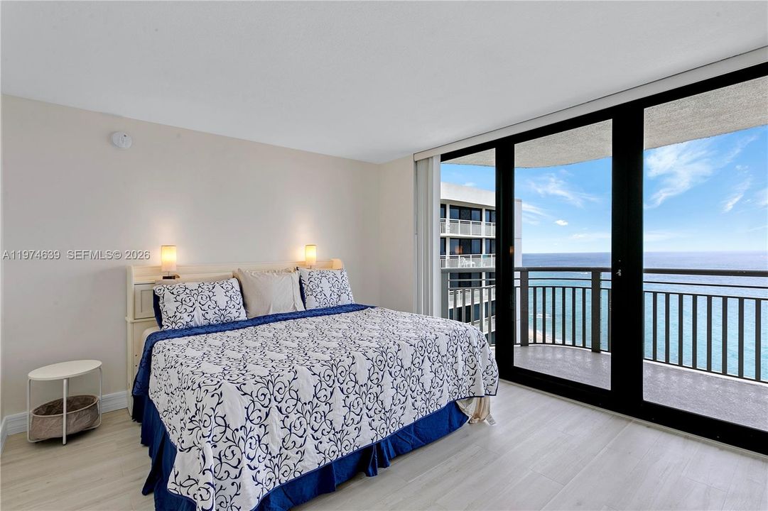 Recently Rented: $6,500 (2 beds, 2 baths, 1524 Square Feet)